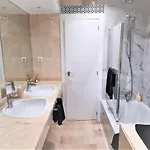 Beachside Luxury In Puerto Banus - Club Playas Del Duque