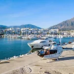 Beachside Luxury In Puerto Banus - Club Playas Del Duque Apartman Marbella