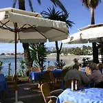 Beachside Luxury In Puerto Banus - Club Playas Del Duque Apartman Marbella