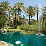 Beachside Luxury In Puerto Banus - Club Playas Del Duque