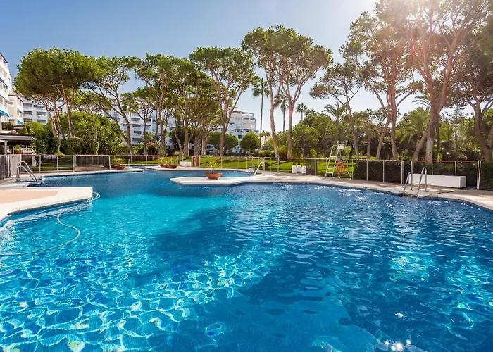 Apartament Beachside Luxury In Puerto Banus - Club Playas Del Duque Marbella