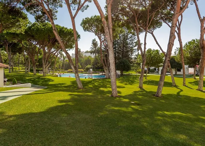 Beachside Luxury In Puerto Banus - Club Playas Del Duque Апартаменты