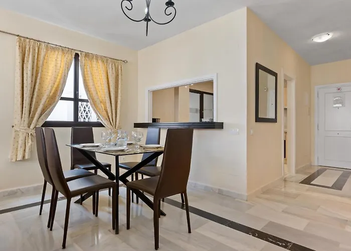 Beachside Luxury In Puerto Banus - Club Playas Del Duque Марбелья