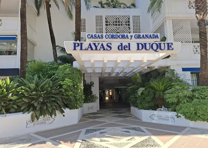 Beachside Luxury In Puerto Banus - Club Playas Del Duque *