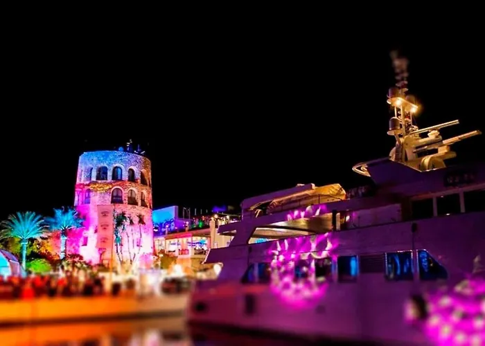 Beachside Luxury In Puerto Banus - Club Playas Del Duque Апартаменты Марбелья