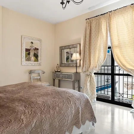 Beachside Luxury In Puerto Banus - Club Playas Del Duque Marbellac