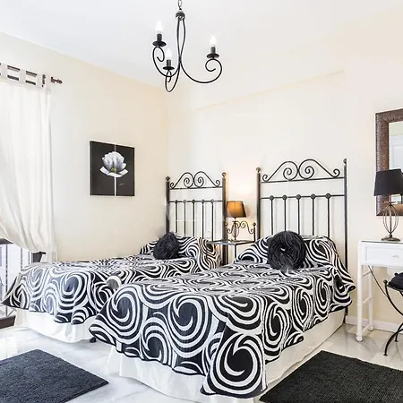 Beachside Luxury In Puerto Banus - Club Playas Del Duque Apartment Marbella