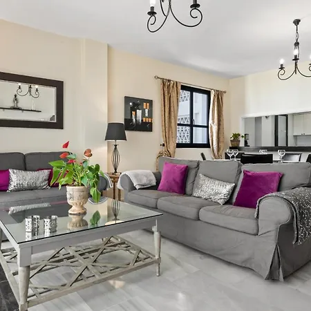 Beachside Luxury In Puerto Banus - Club Playas Del Duque Appartamento Marbella