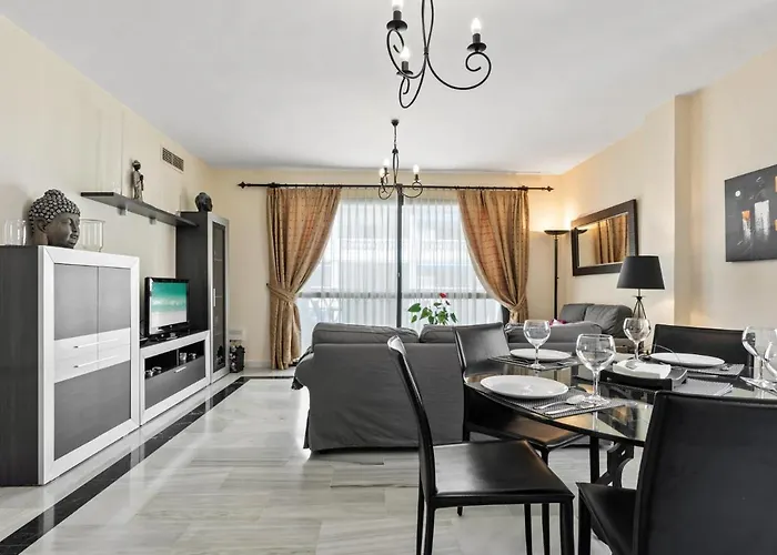 Beachside Luxury In Puerto Banus - Club Playas Del Duque Apartment